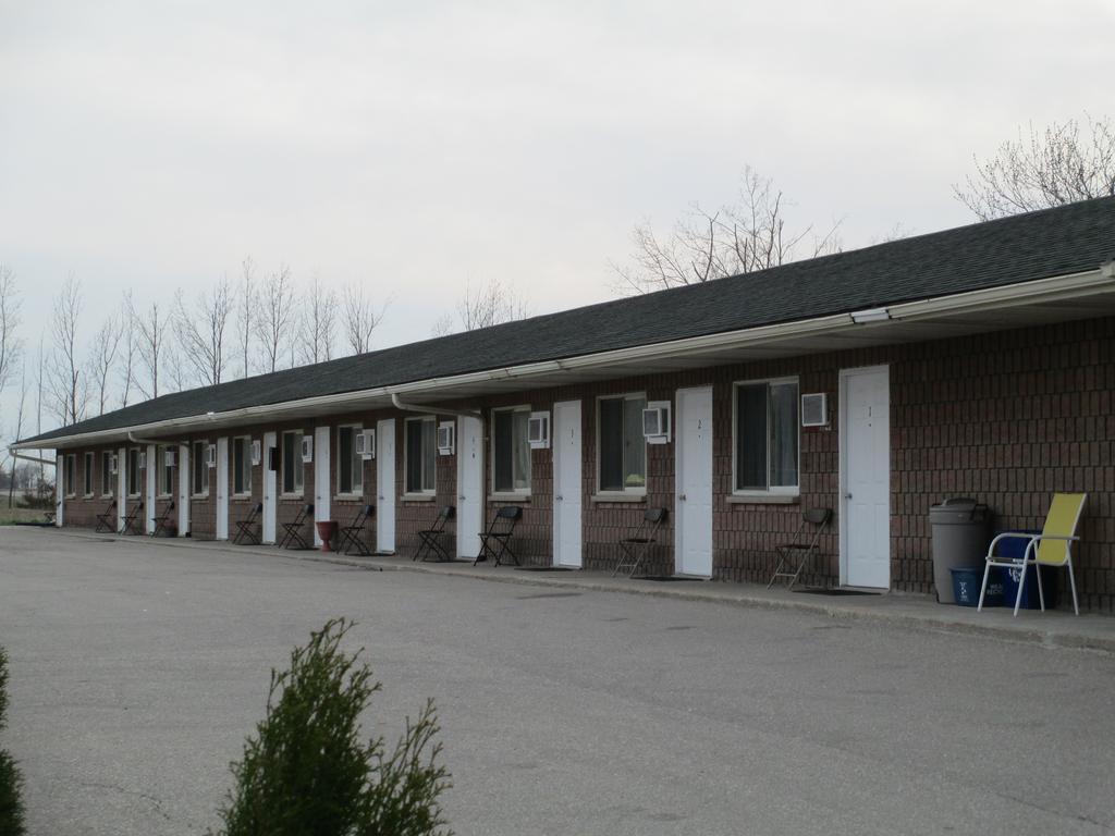 New Hamburg Newburg Inn Motel מראה חיצוני תמונה