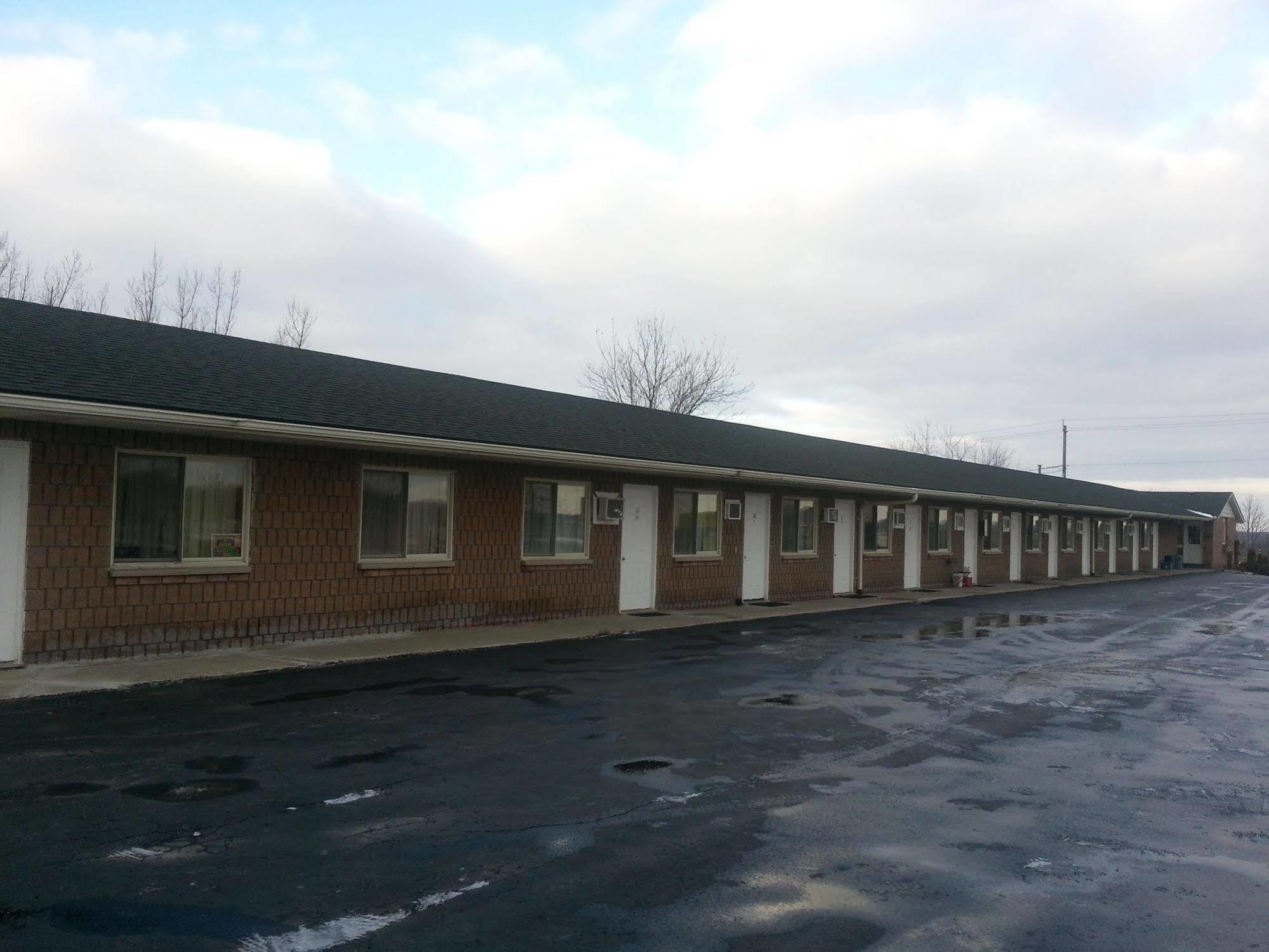 New Hamburg Newburg Inn Motel מראה חיצוני תמונה