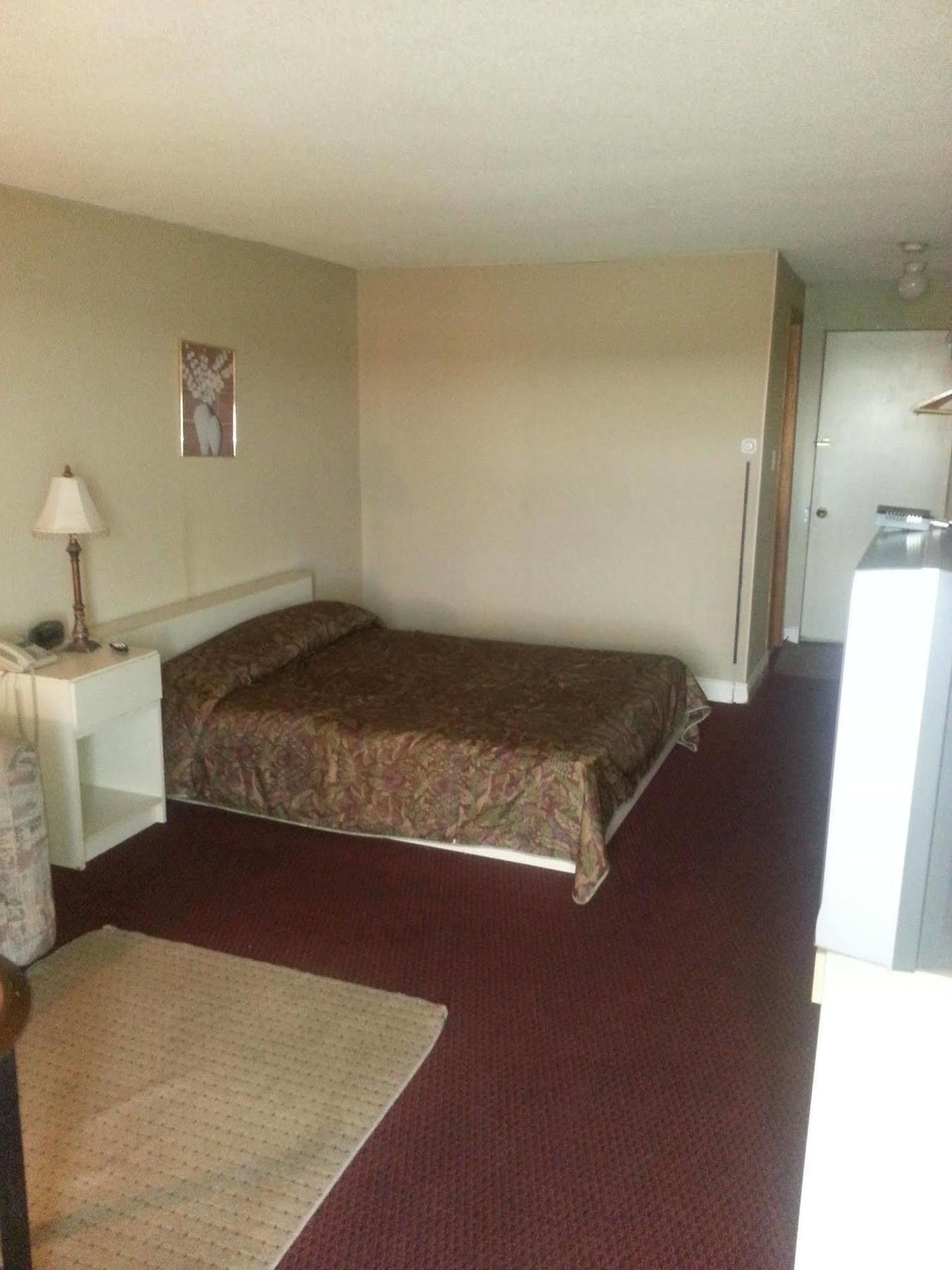 New Hamburg Newburg Inn Motel מראה חיצוני תמונה